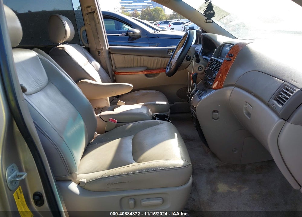 2008 TOYOTA SIENNA XLE VIN: 5TDZK22C58S156144