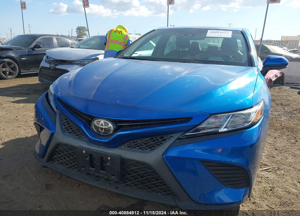 2018 TOYOTA CAMRY SE VIN: 4T1B11HKXJU110321