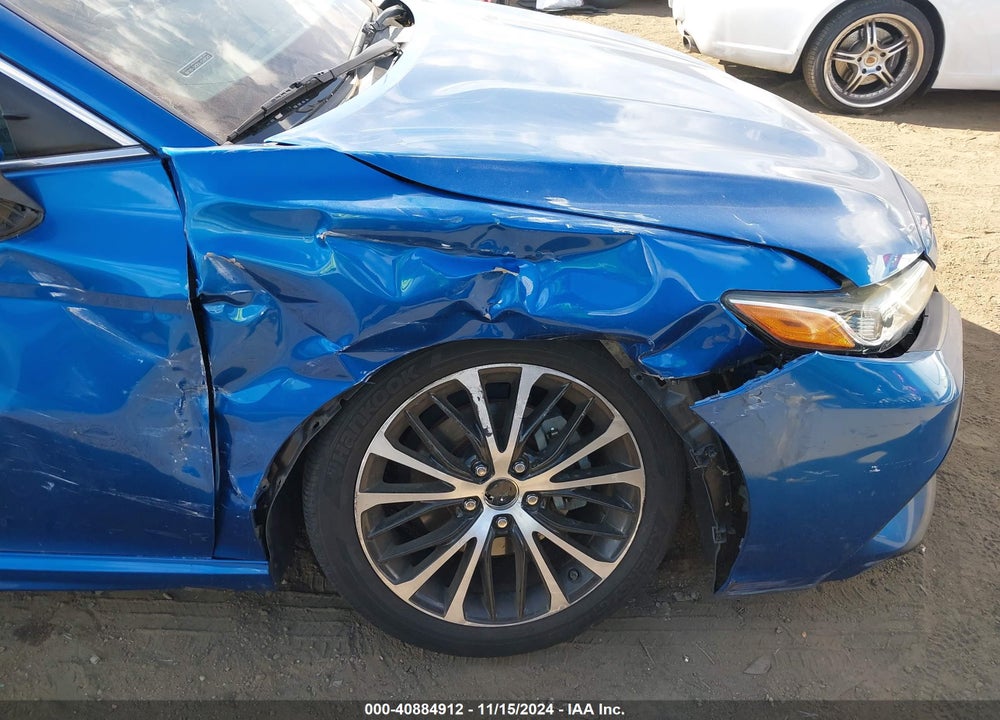 2018 TOYOTA CAMRY SE VIN: 4T1B11HKXJU110321