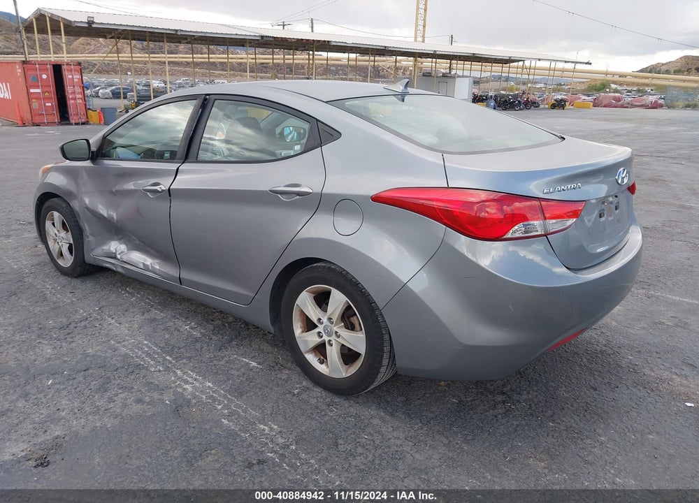 2013 HYUNDAI ELANTRA GLS VIN: KMHDH4AE2DU812633