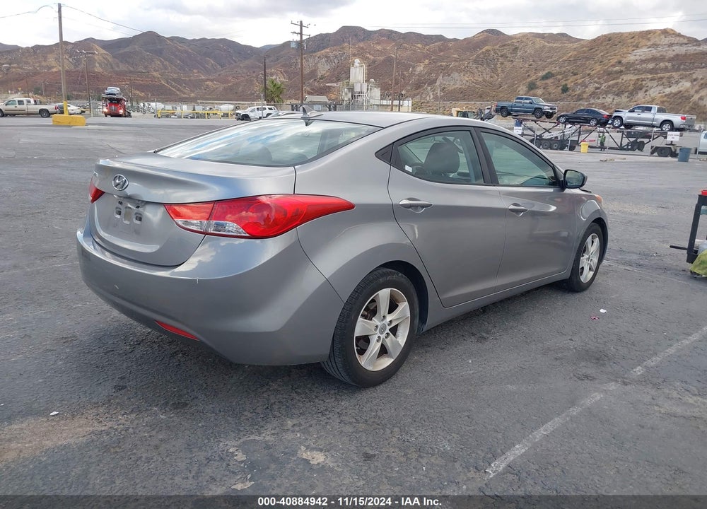 2013 HYUNDAI ELANTRA GLS VIN: KMHDH4AE2DU812633