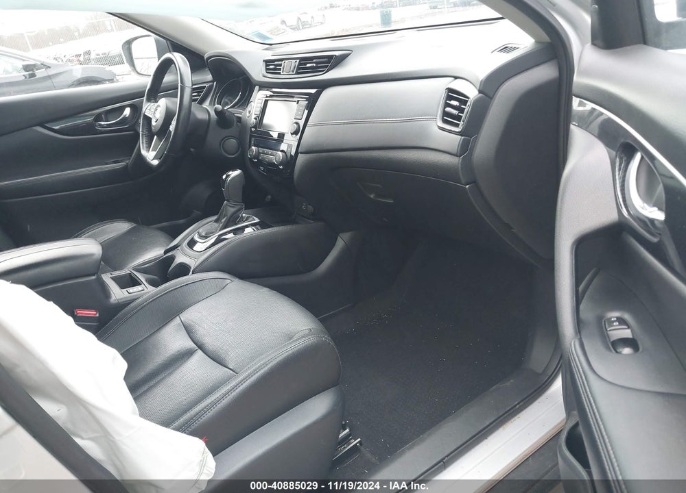 2018 NISSAN ROGUE SL VIN: 5N1AT2MVXJC794532