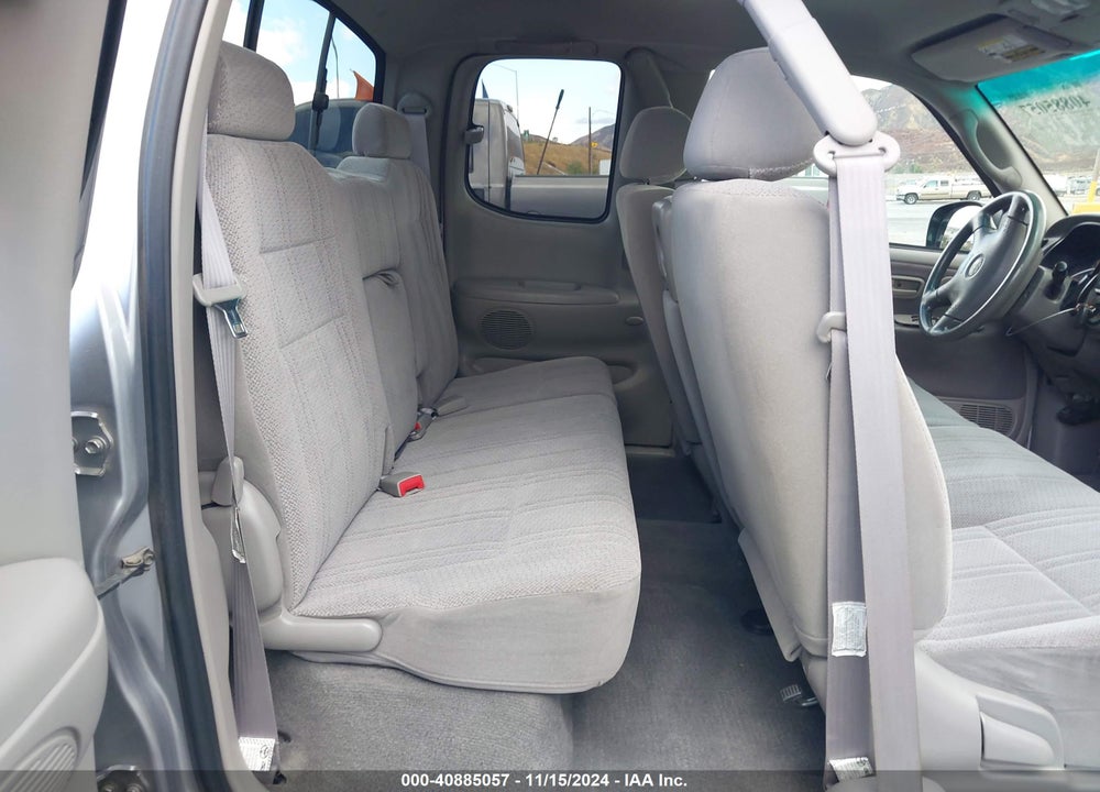 2002 TOYOTA TUNDRA SR5 V8 VIN: 5TBRT341X2S261339