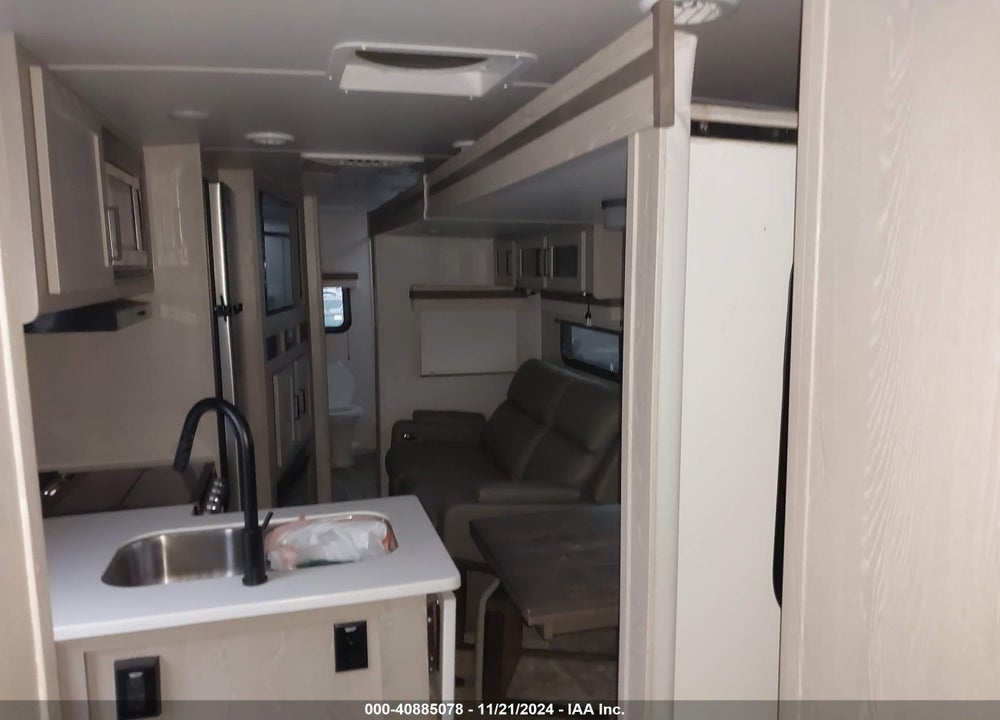 2022 FOREST RIVER ROCKWOOD VIN: 4X4TRLE24NZ184273