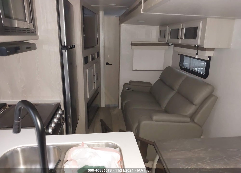 2022 FOREST RIVER ROCKWOOD VIN: 4X4TRLE24NZ184273