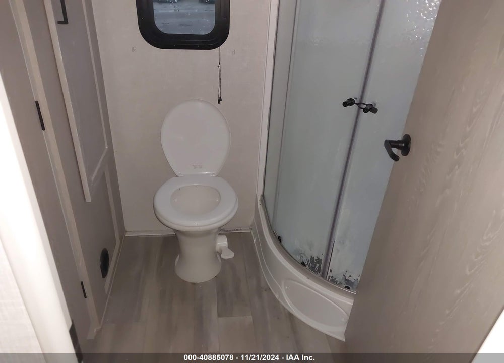 2022 FOREST RIVER ROCKWOOD VIN: 4X4TRLE24NZ184273