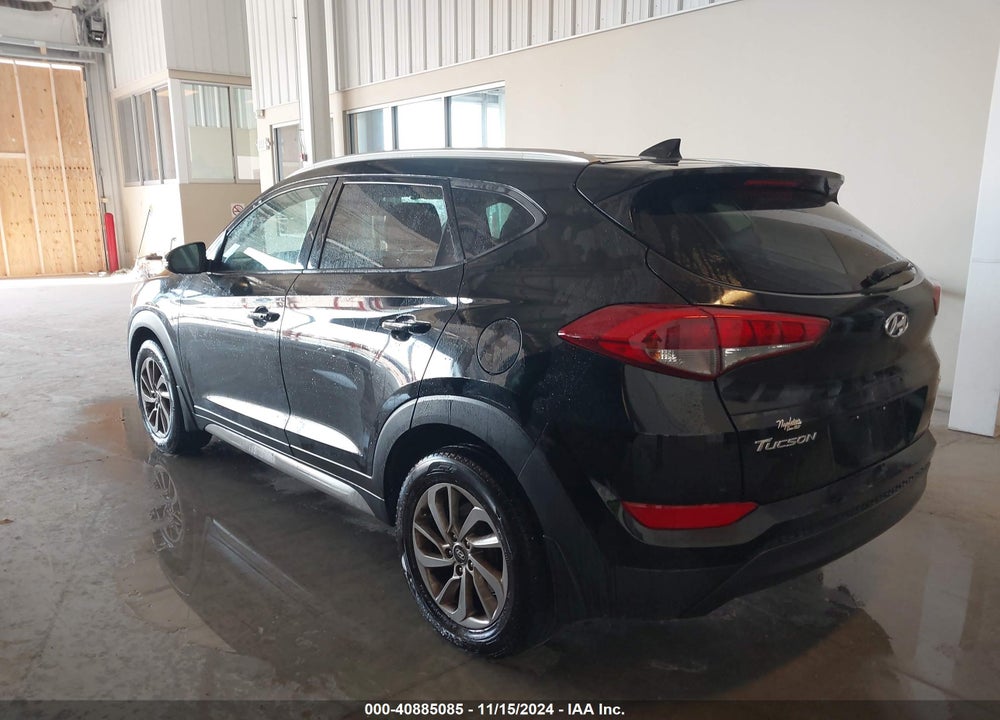 2017 HYUNDAI TUCSON SE PLUS VIN: KM8J3CA41HU463716