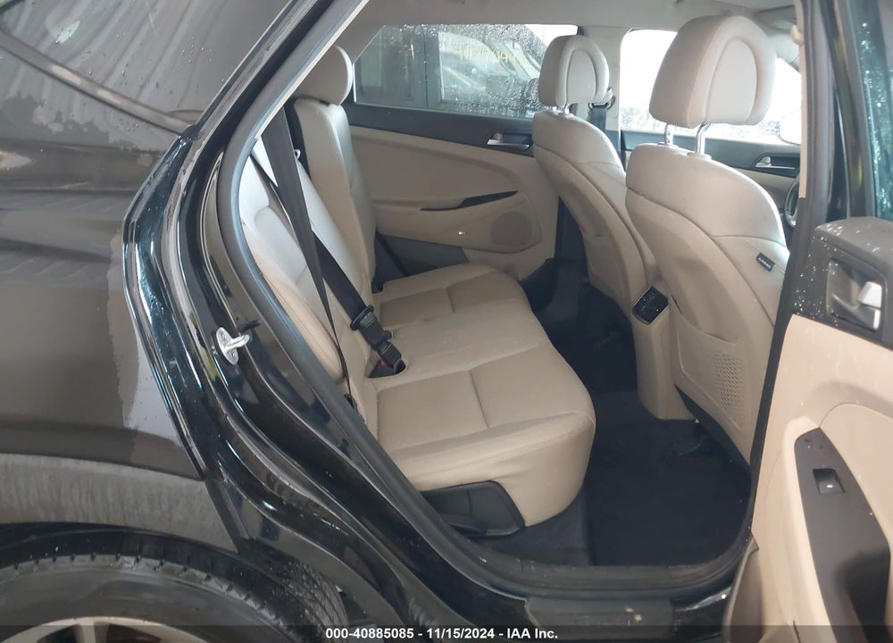 2017 HYUNDAI TUCSON SE PLUS VIN: KM8J3CA41HU463716