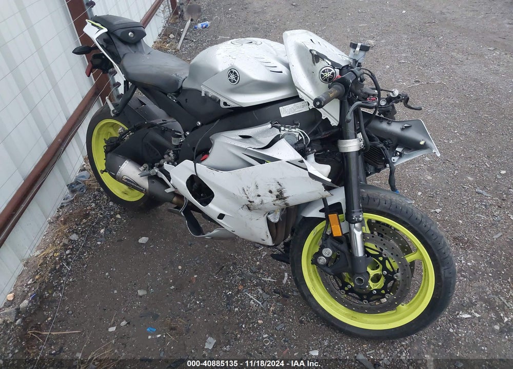 2017 YAMAHA YZFR6 VIN: JYARJ28E6HA000957