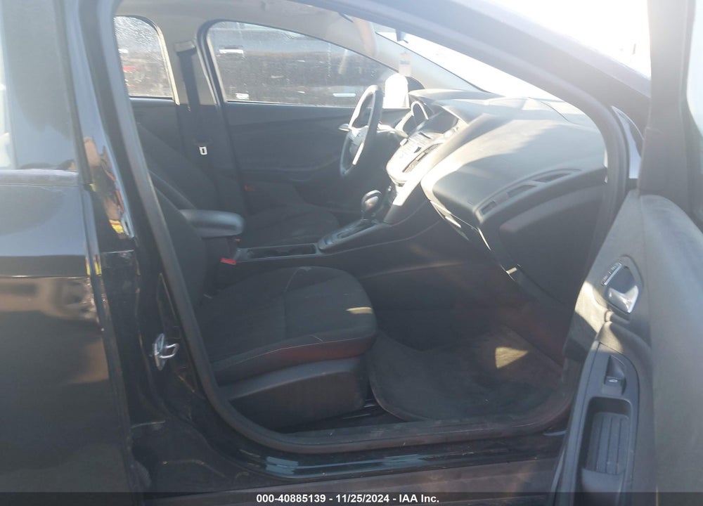 2016 FORD FOCUS VIN: 1FADP3F20GL345292