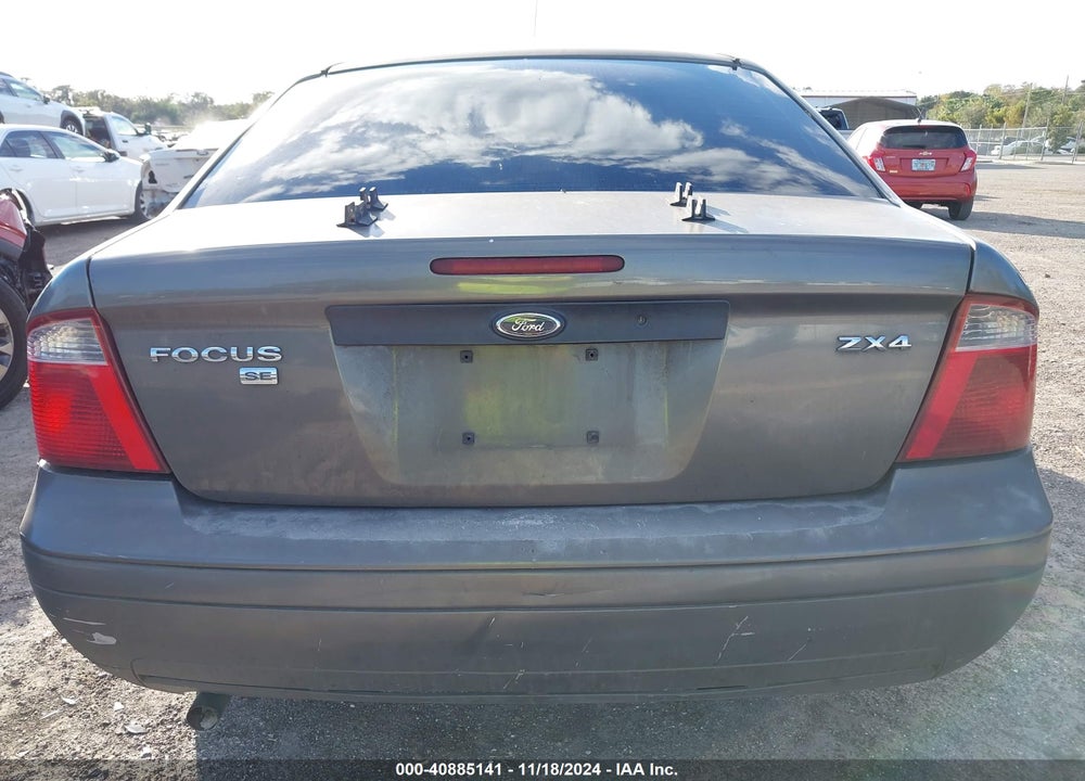 2005 FORD FOCUS ZX4 VIN: 1FAFP34N15W313470