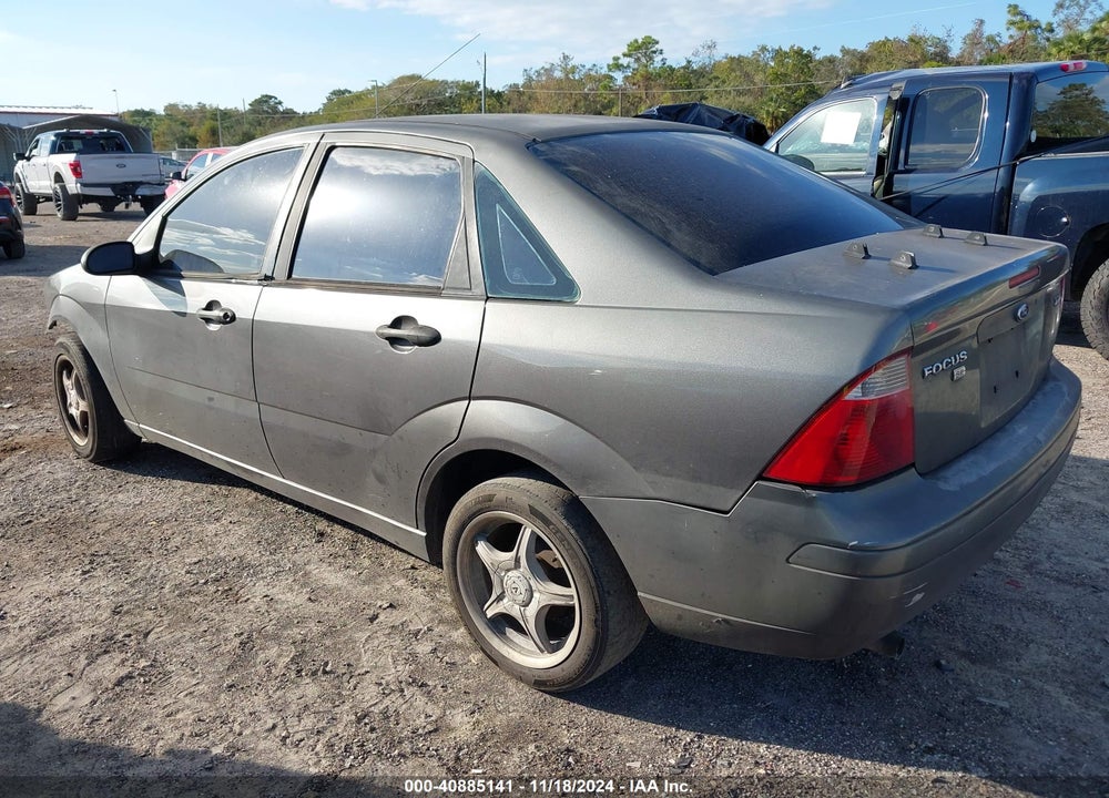 2005 FORD FOCUS ZX4 VIN: 1FAFP34N15W313470