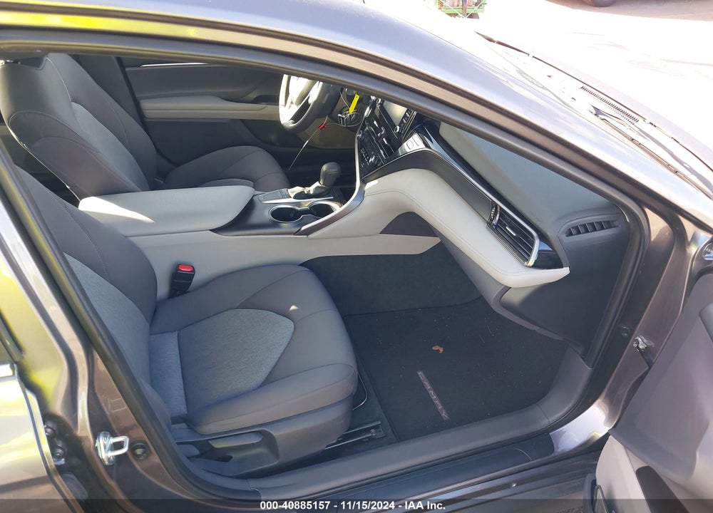 2022 TOYOTA CAMRY LE VIN: 4T1C11AK8NU640520