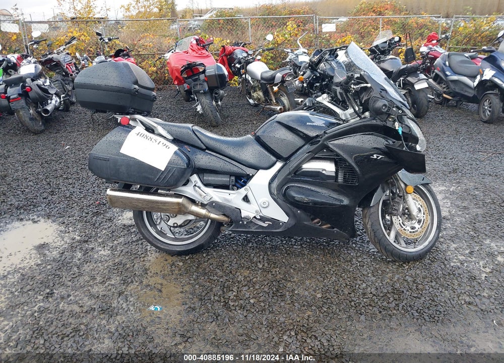 2006 HONDA ST1300 A VIN: JH2SC51456M400613