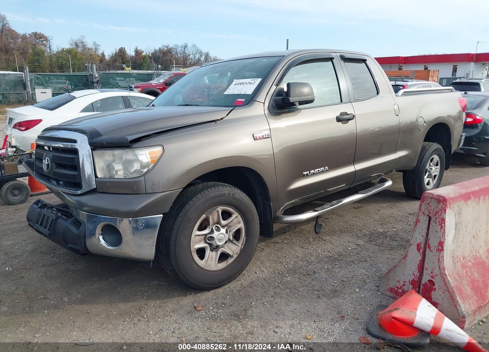 2011 TOYOTA TUNDRA GRADE 5.7L V8 VIN: 5TFUY5F15BX206304