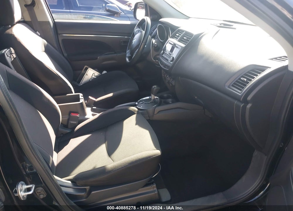 2015 MITSUBISHI OUTLANDER SPORT ES VIN: 4A4AP3AU7FE014081
