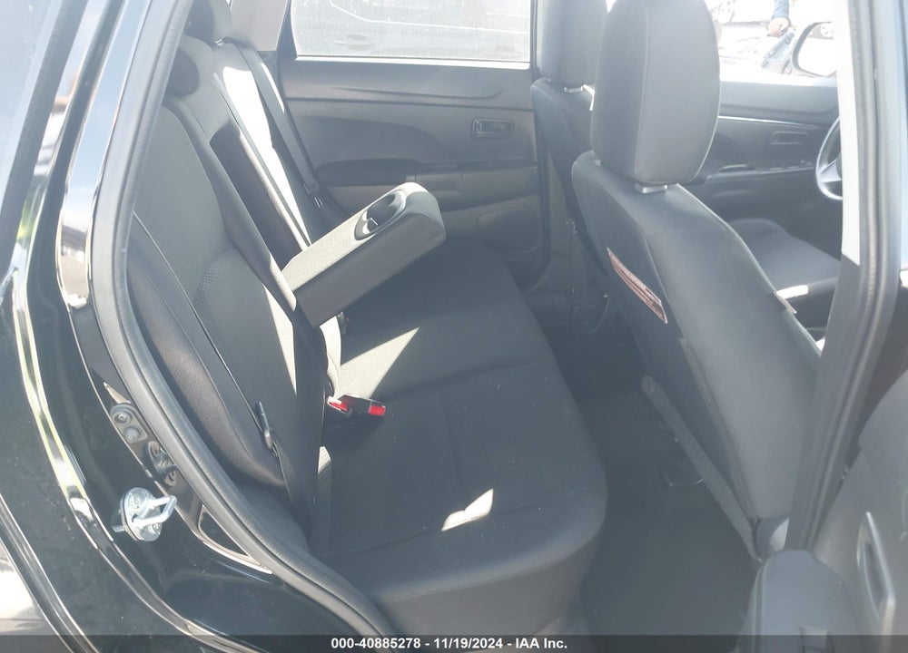 2015 MITSUBISHI OUTLANDER SPORT ES VIN: 4A4AP3AU7FE014081