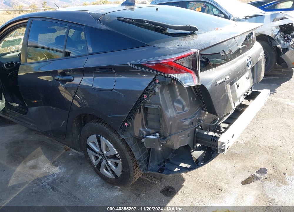 2018 TOYOTA PRIUS THREE VIN: JTDKARFU0J3554742