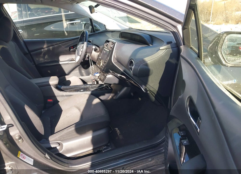2018 TOYOTA PRIUS THREE VIN: JTDKARFU0J3554742