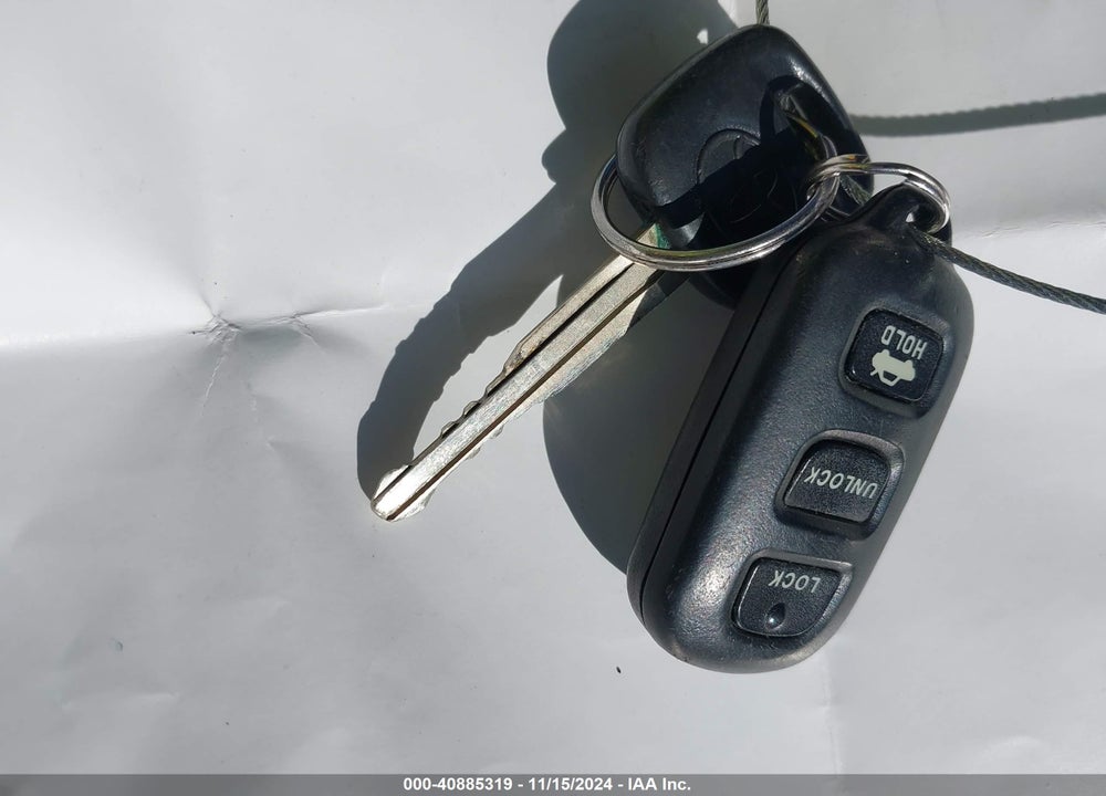 2005 TOYOTA CAMRY LE VIN: 4T1BE32KX5U504772