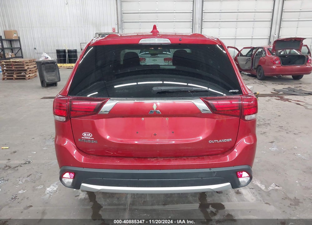2018 MITSUBISHI OUTLANDER ES VIN: JA4AZ3A37JZ059204