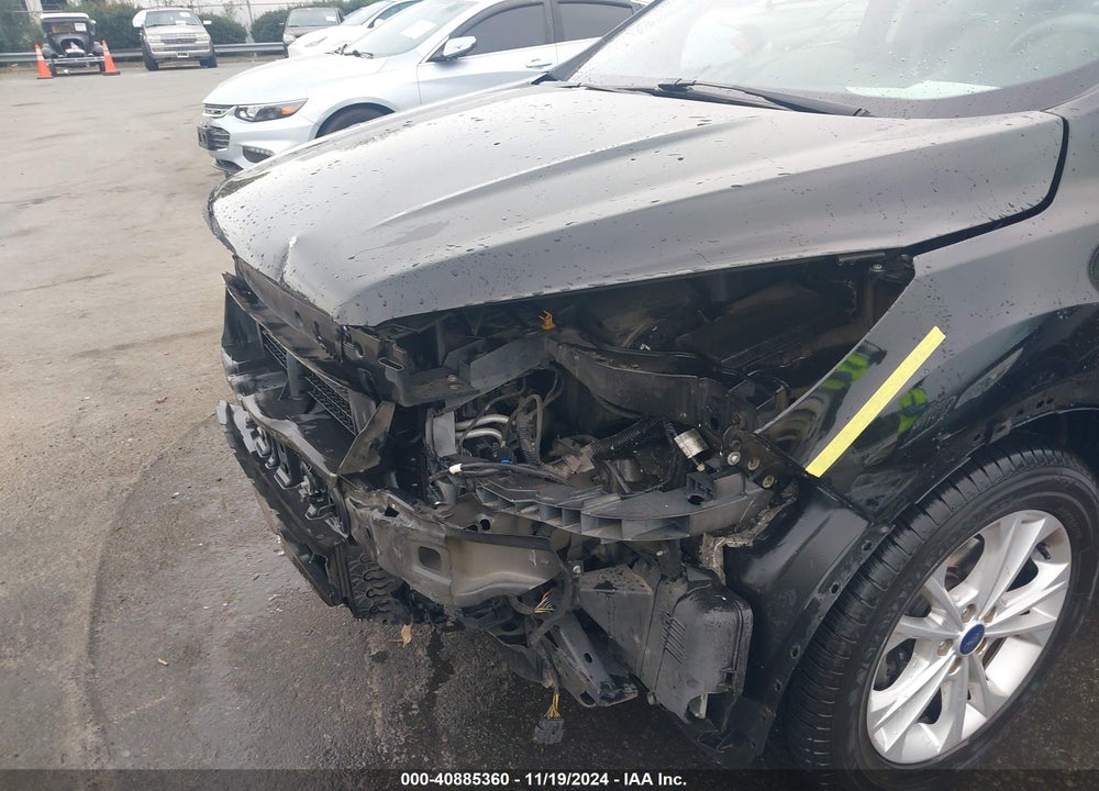 2017 FORD ESCAPE SE VIN: 1FMCU0GDXHUA18953