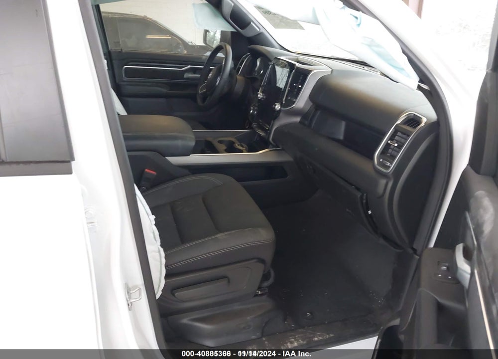 2024 RAM 1500 BIG HORN 4X4 5'7 BOX VIN: 1C6SRFFT0RN136042