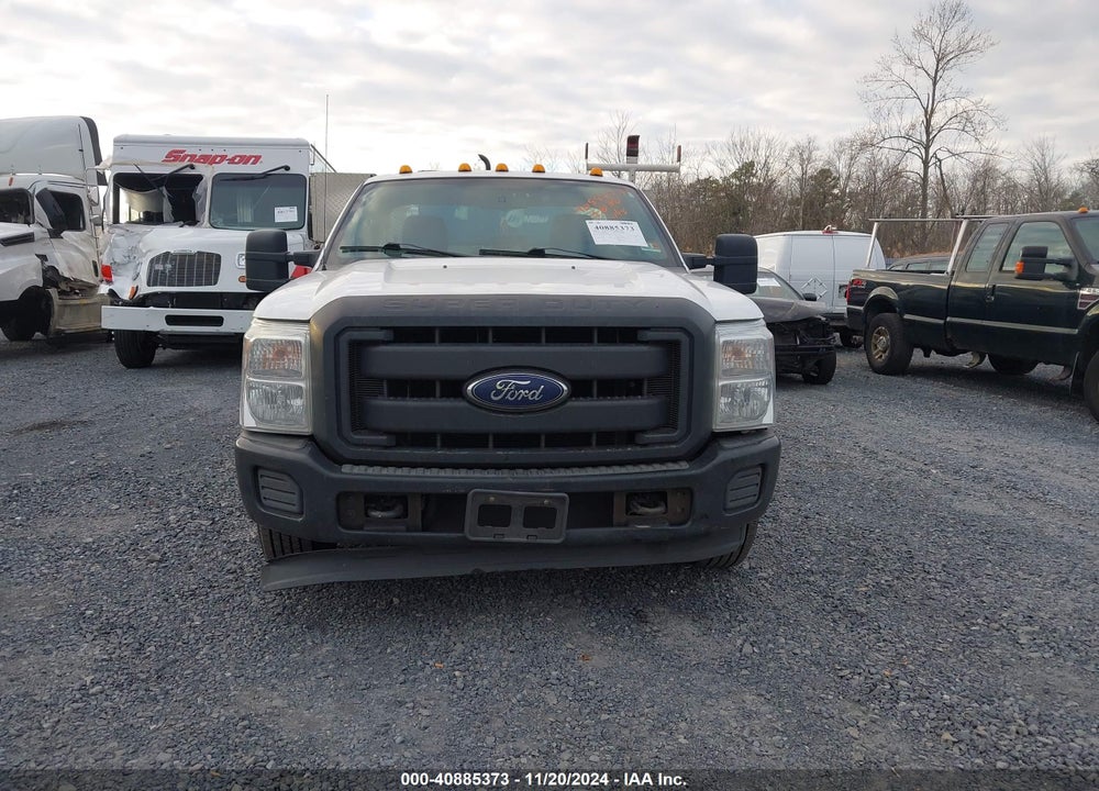 2016 FORD F-350 CHASSIS XL VIN: 1FDRF3G64GEA60406