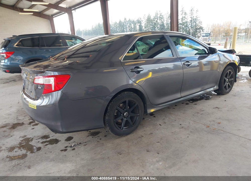 2013 TOYOTA CAMRY SE VIN: 4T1BF1FK3DU644091