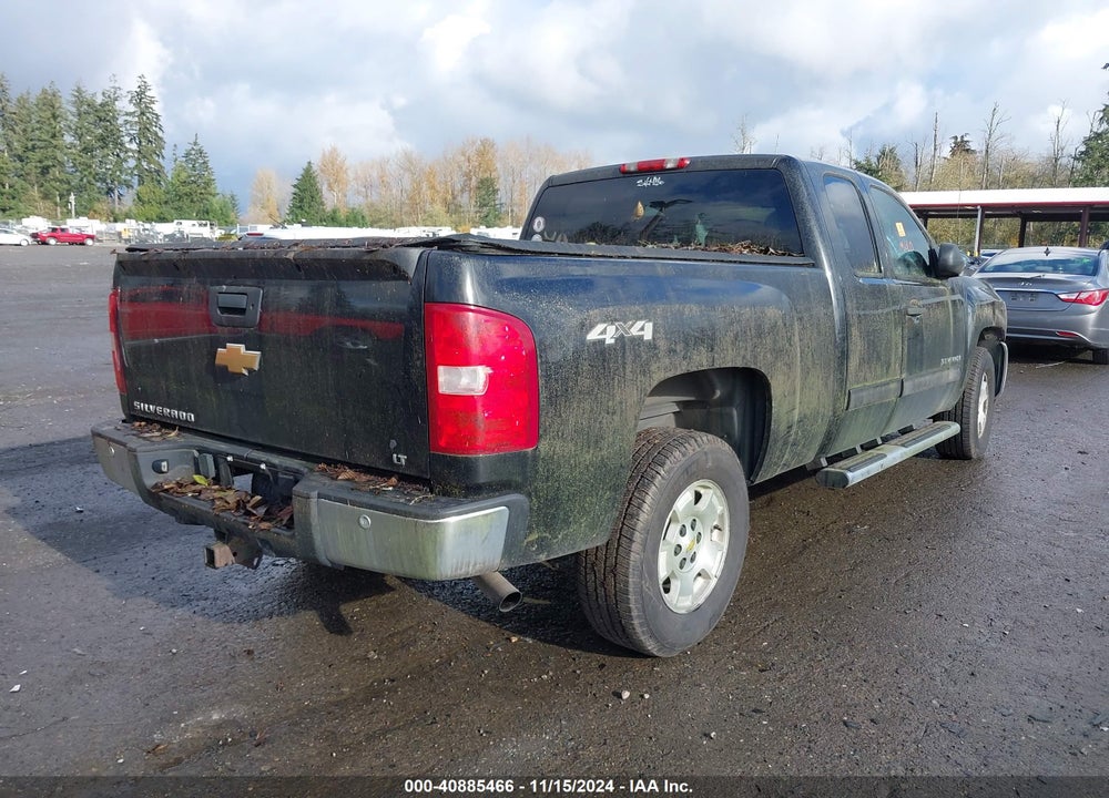 2013 CHEVROLET SILVERADO 1500 LT VIN: 1GCRKSE75DZ233277