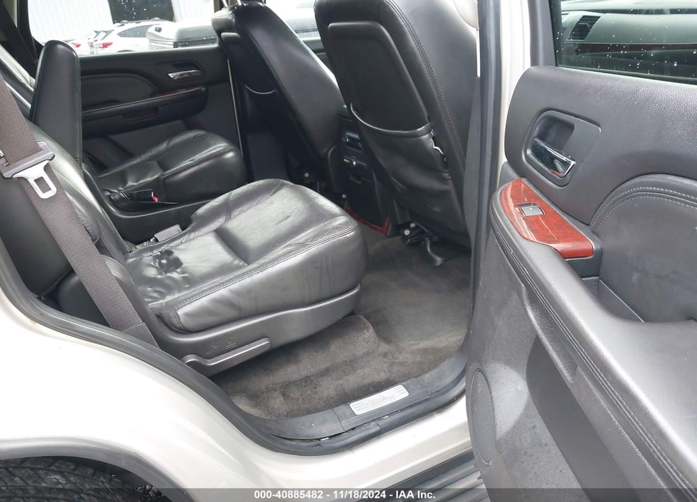 2007 CADILLAC ESCALADE STANDARD VIN: 1GYFK63827R212357