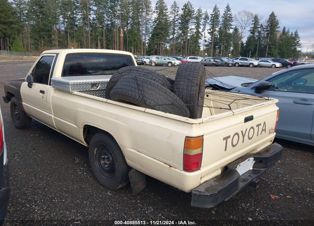 1986 TOYOTA PICKUP 1/2 TON RN55 DLX VIN: JT4RN55D0G0177353