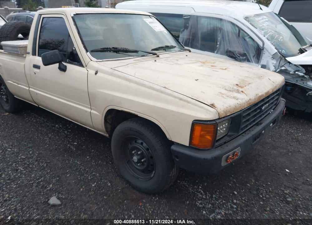 1986 TOYOTA PICKUP 1/2 TON RN55 DLX VIN: JT4RN55D0G0177353