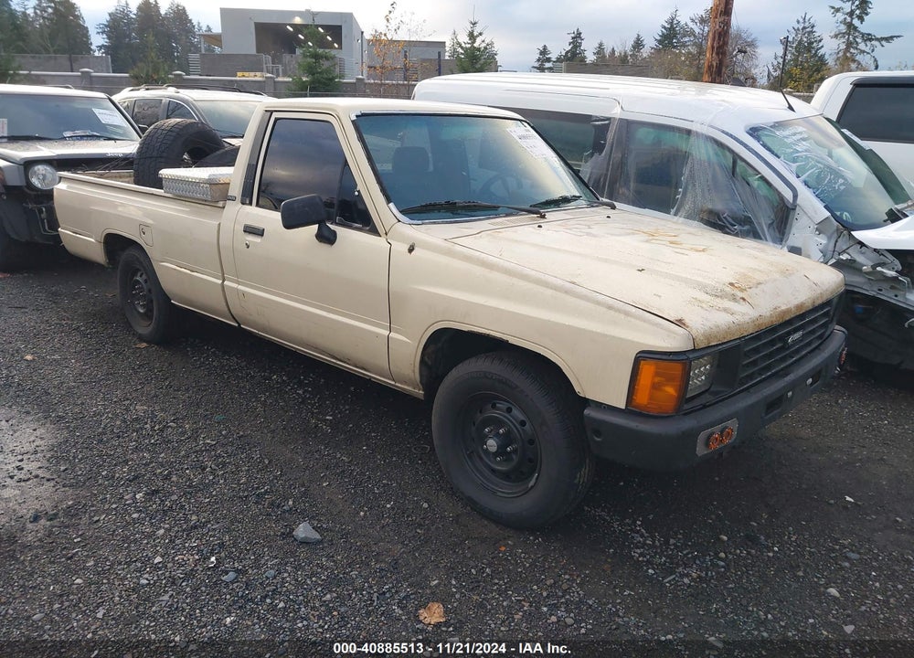 1986 TOYOTA PICKUP 1/2 TON RN55 DLX VIN: JT4RN55D0G0177353