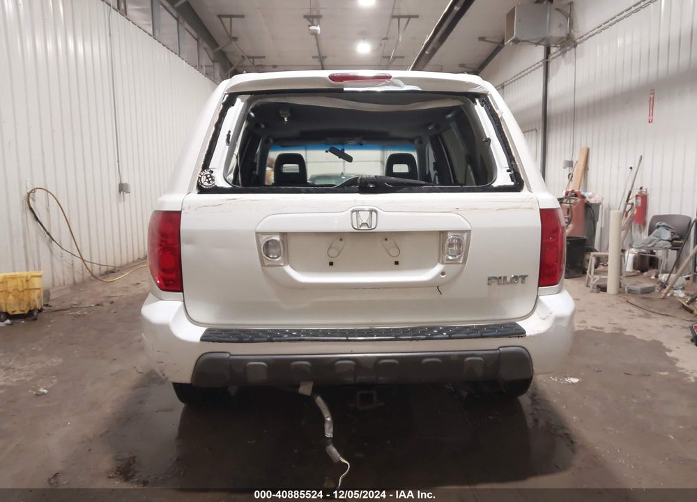 2005 HONDA PILOT EX-L VIN: 5FNYF18575B025168