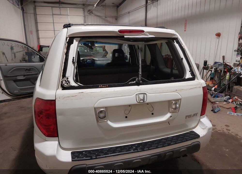 2005 HONDA PILOT EX-L VIN: 5FNYF18575B025168