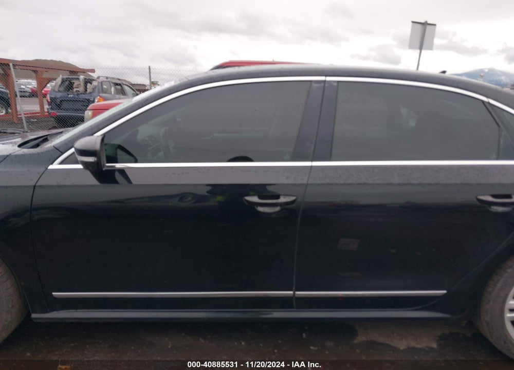 2012 VOLKSWAGEN PASSAT 2.0L TDI SE VIN: 1VWBN7A32CC105005