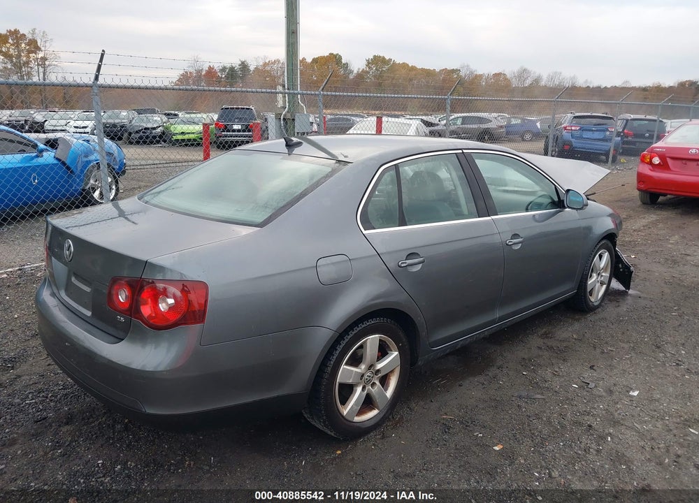 2008 VOLKSWAGEN JETTA SE/SEL VIN: 3VWRM71K28M040039