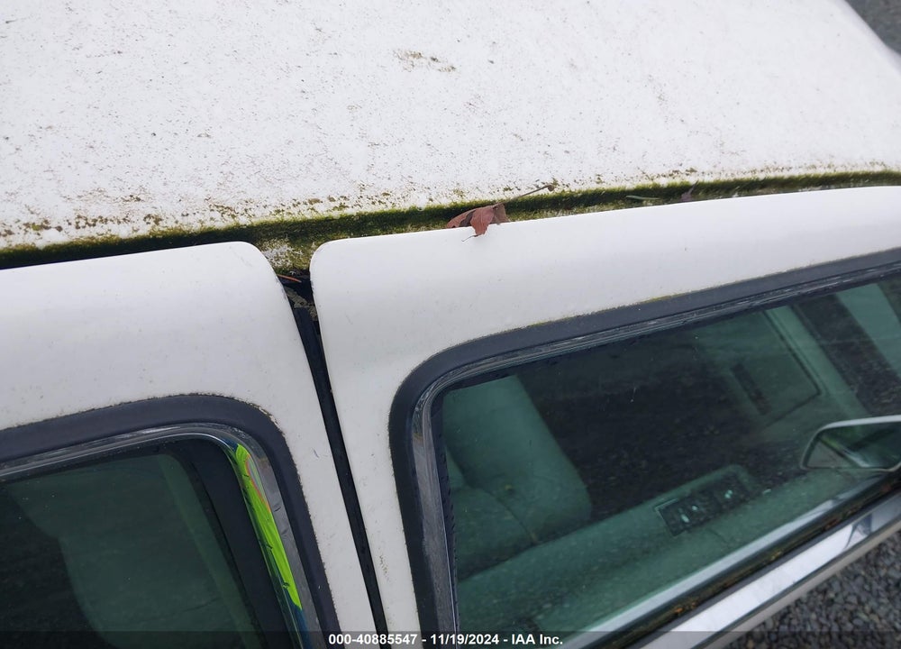 1992 CADILLAC DEVILLE VIN: 1G6CD53B6N4202355