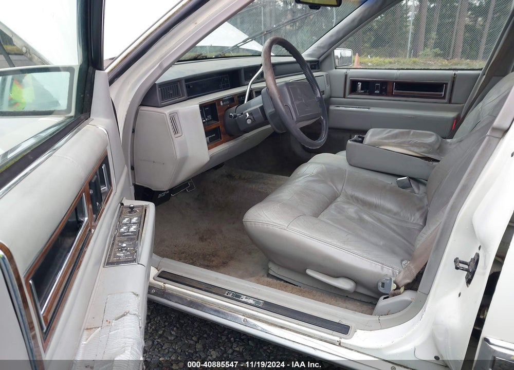 1992 CADILLAC DEVILLE VIN: 1G6CD53B6N4202355