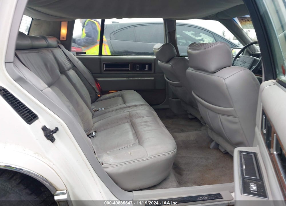 1992 CADILLAC DEVILLE VIN: 1G6CD53B6N4202355