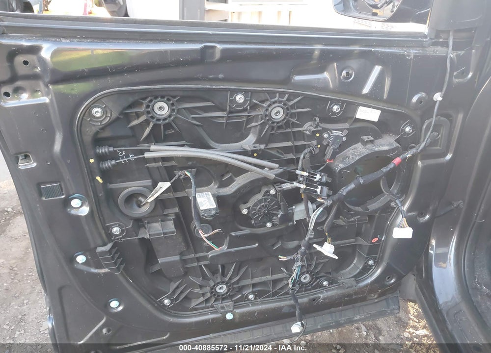 2017 HYUNDAI SANTA FE SPORT VIN: 5XYZU3LB6HG397665