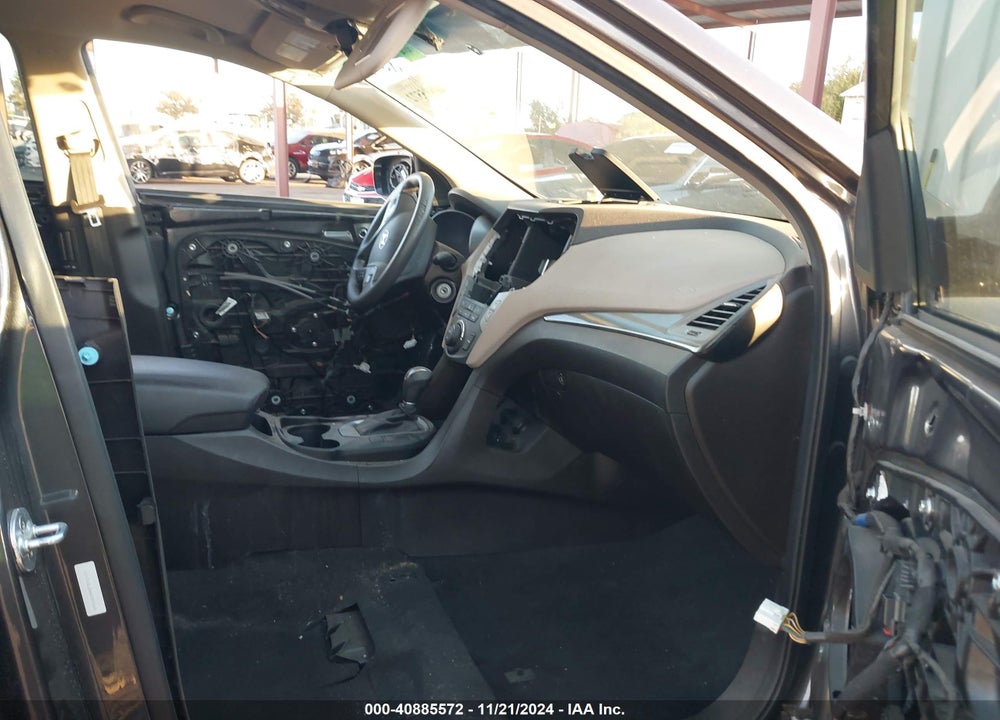 2017 HYUNDAI SANTA FE SPORT VIN: 5XYZU3LB6HG397665