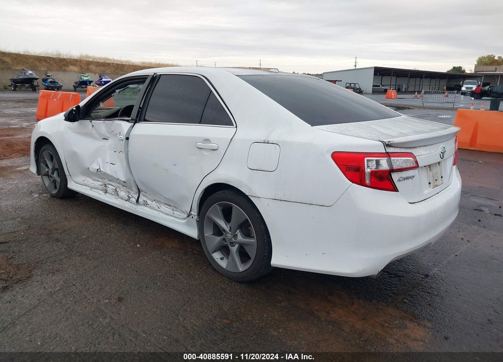 2014 TOYOTA CAMRY SE V6 VIN: 4T1BK1FK4EU550217