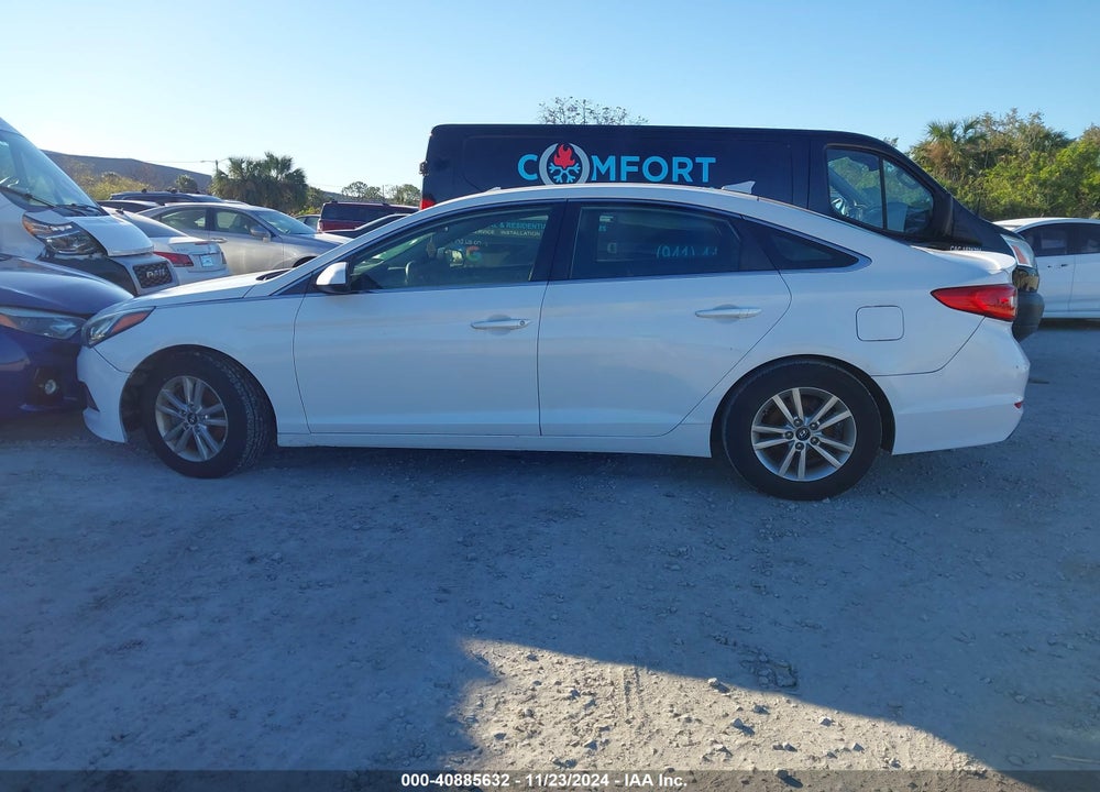 2016 HYUNDAI SONATA VIN: 5NPE24AF8GH394824