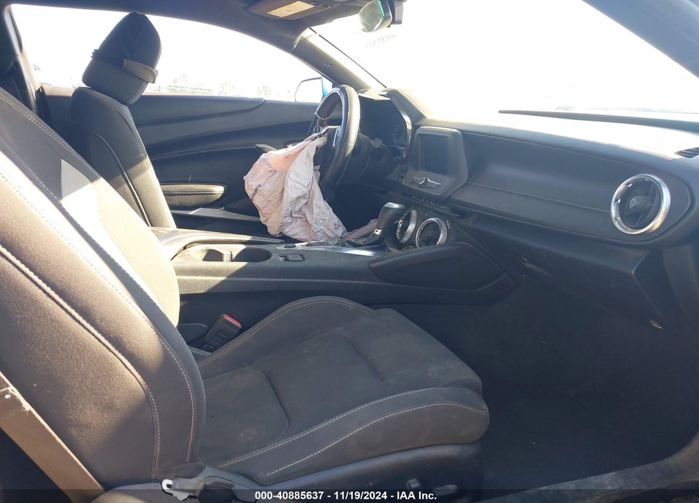 2018 CHEVROLET CAMARO 1LT VIN: 1G1FB1RS4J0135328
