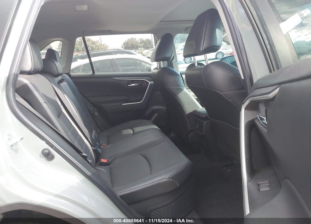 2022 TOYOTA RAV4 HYBRID XLE PREMIUM VIN: 2T3B6RFV7NW037418