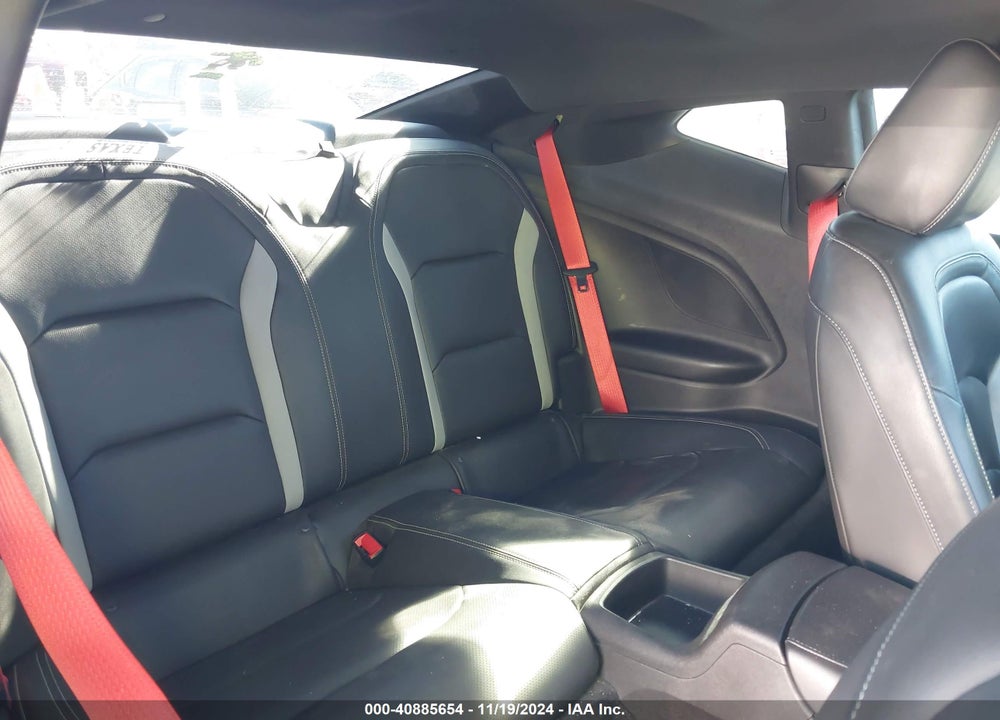 2021 CHEVROLET CAMARO RWD 2LT VIN: 1G1FD1RS8M0105490