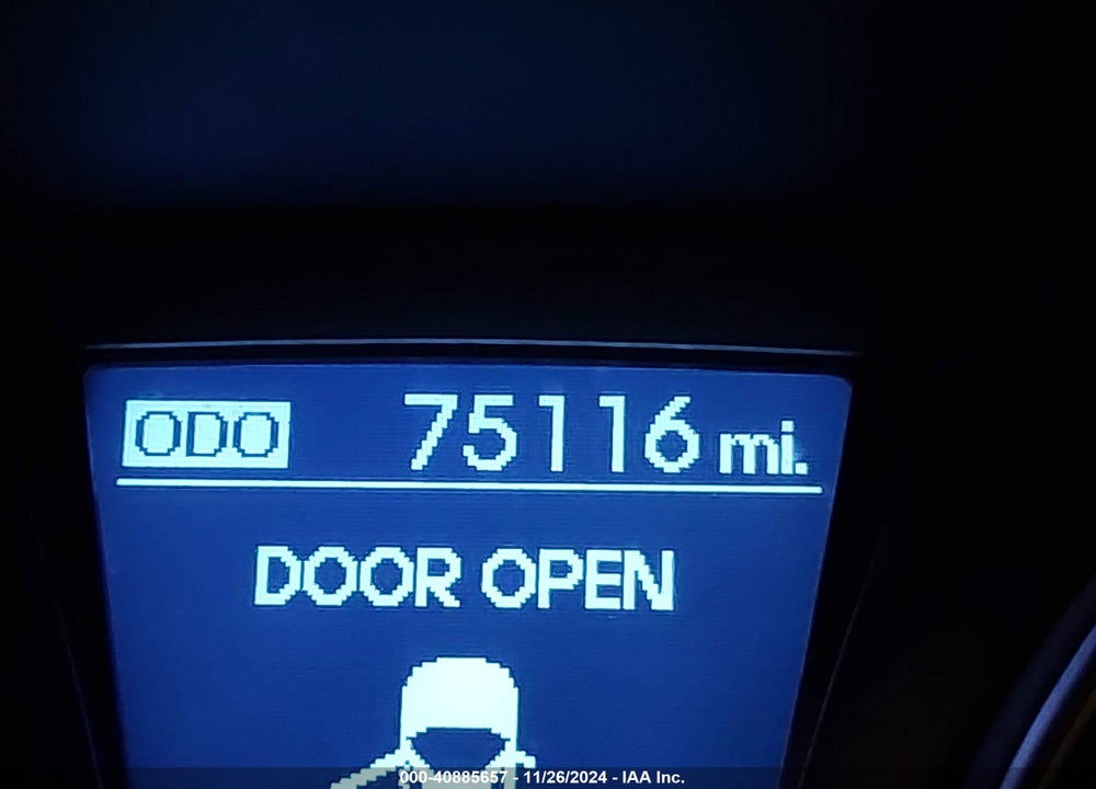 2016 HYUNDAI GENESIS 3.8 ULTIMATE VIN: KMHHU6KJ0GU135770