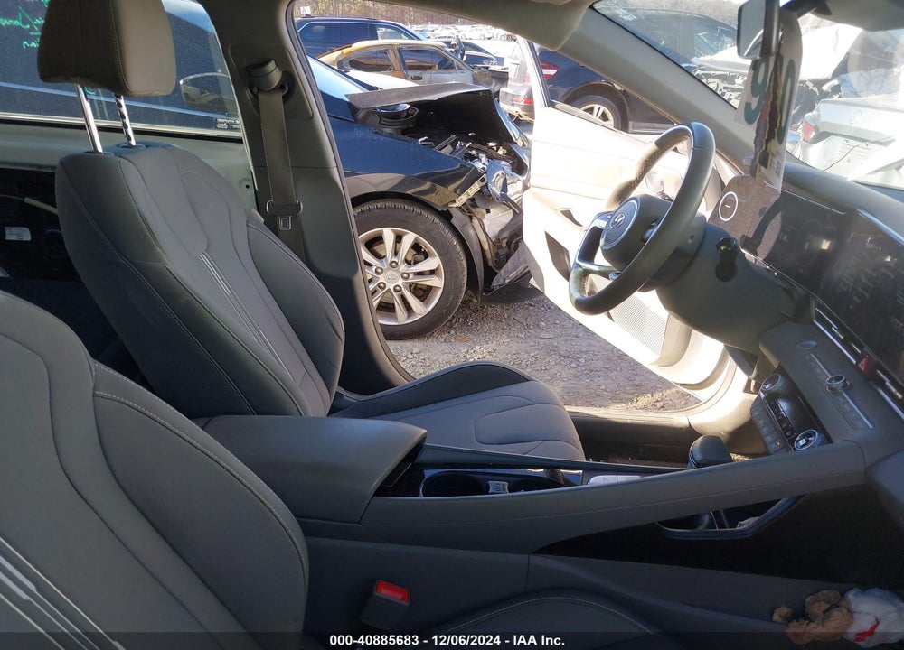 2023 HYUNDAI ELANTRA SEL VIN: 5NPLS4AG0PH109341